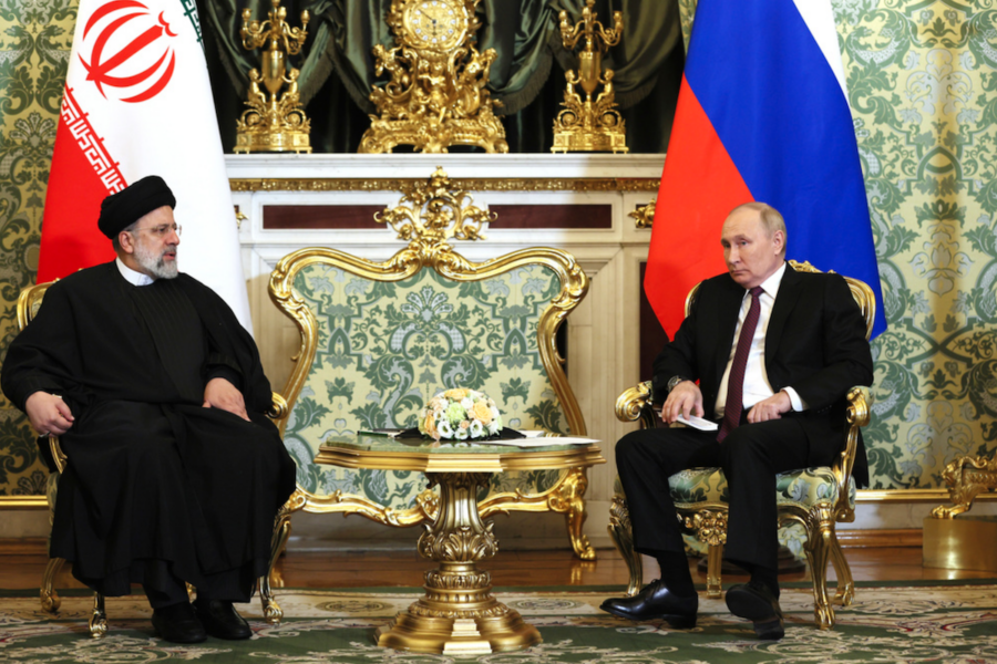 Irans president Ebrahim Raisi och Rysslands president Vladimir Putin i Moskva.