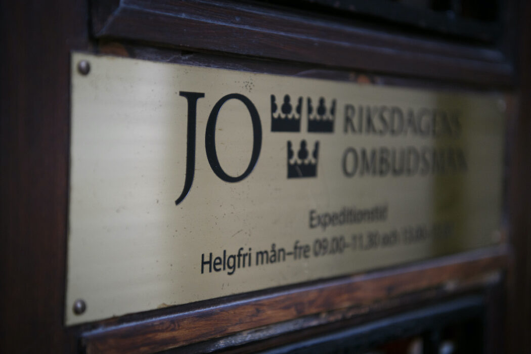Flera remissvar har inkommit till utredningen om anonyma vittnen, och flera är kritiska, bland annat Justitieombudsmannen (JO), eller Riksdagens ombudsmän som är det officiella namnet, avstyrker förslaget.