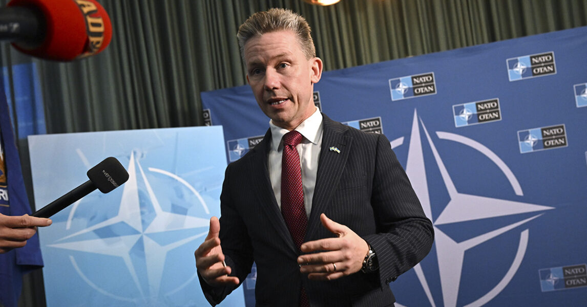 Försvarsminister Pål Jonson (M) på Natos industriforum i höstas.