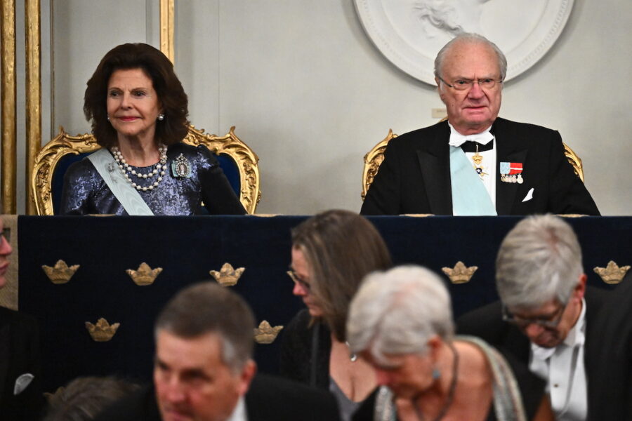 Kungen borde inte ha något inflytande i Svenska Akademien menar Republikanska föreningen i ett pressmeddelande.