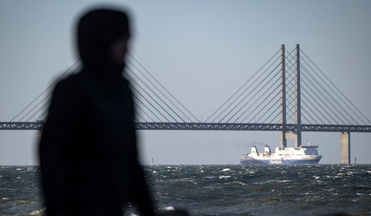 Finnlines hör till de som satsat på att installera skrubbrar som tvättar bort svavel från avgaserna – men forskare varnar för att tvättvattnet som släpps ut, utgör en risk för vattenmiljön.