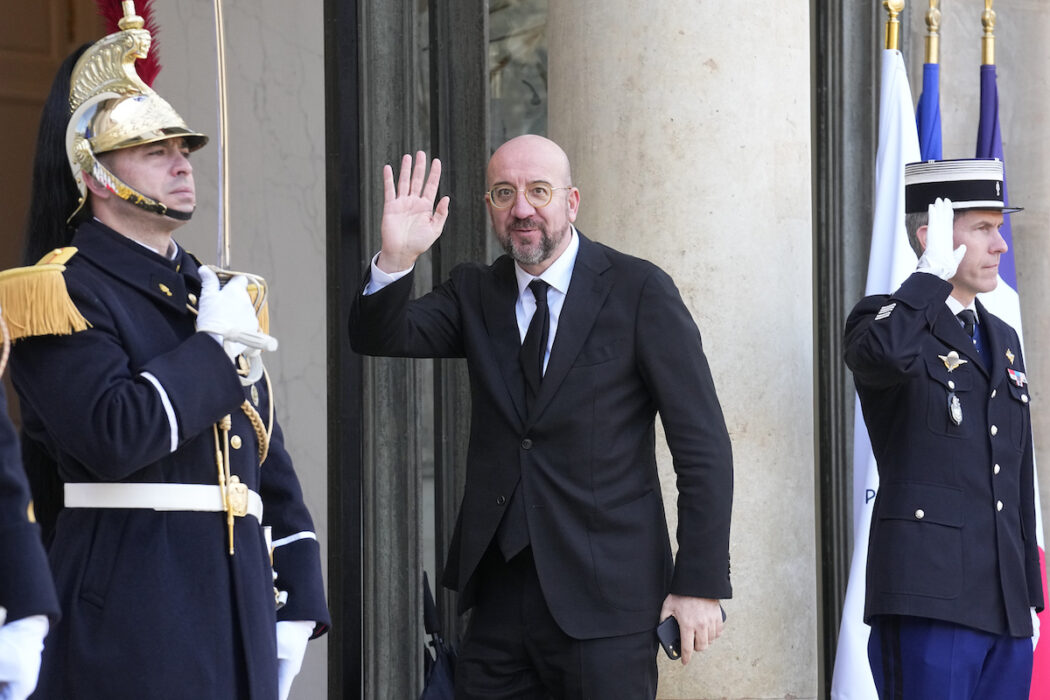Rådsordförande Charles Michel lämnar besked via X att en uppgörelse med Ungern har gjorts kring stödet till Ukraina.