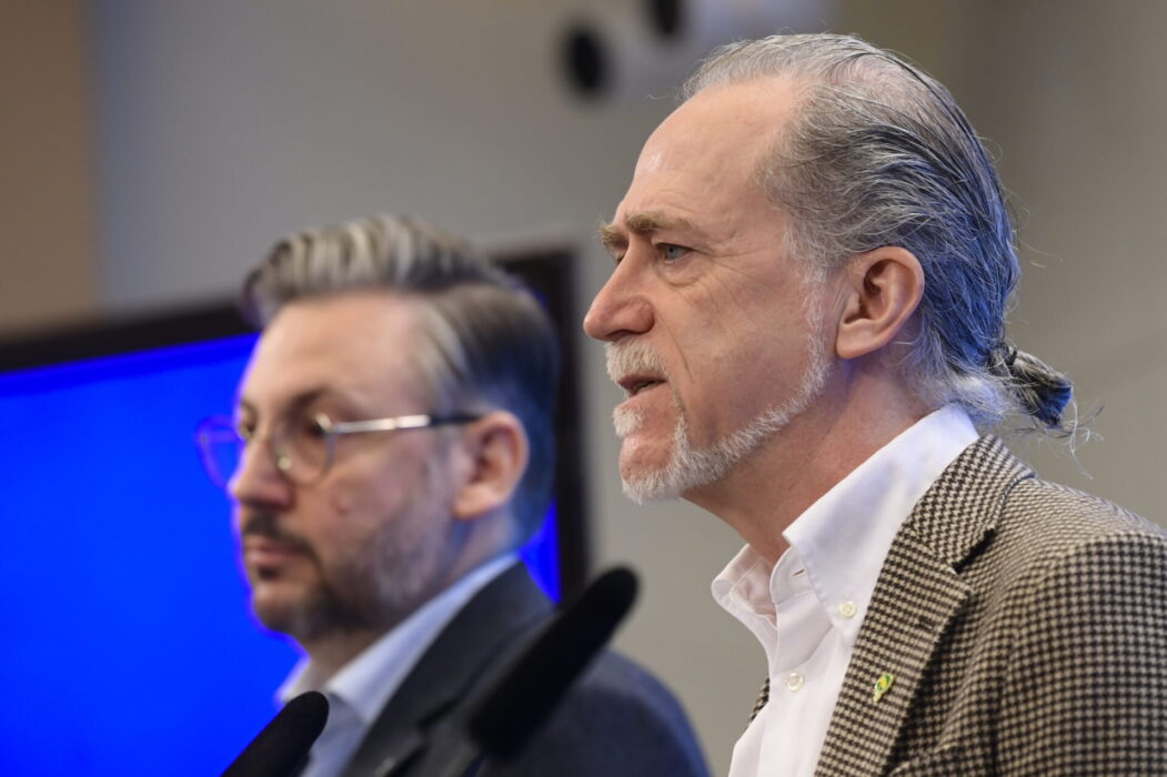 Centerpartiets ledare Muharrem Demirok (C) och språkröret Daniel Helldén (MP).