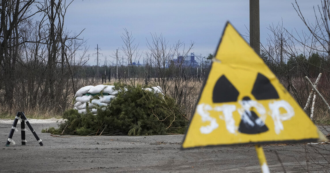 Det radioaktiva nedfallet från Tjernobylolyckan har ökat antalet cancerfall i Sverige med ett par tusen enligt en ny studie.
