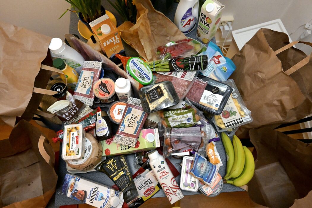 Storbolag som Arla, Scan och Pågen finns representerade i Livsmedelspolitiska rådet.