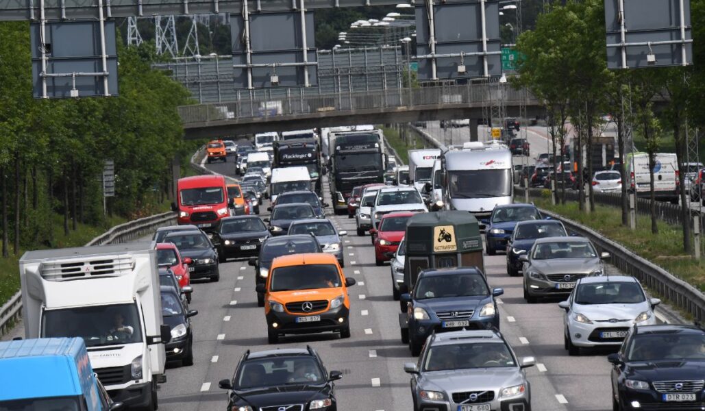 Trafiken är en besvärlig klimatbov som behöver åtgärdas om vi ska klara klimatmålen till 2030.