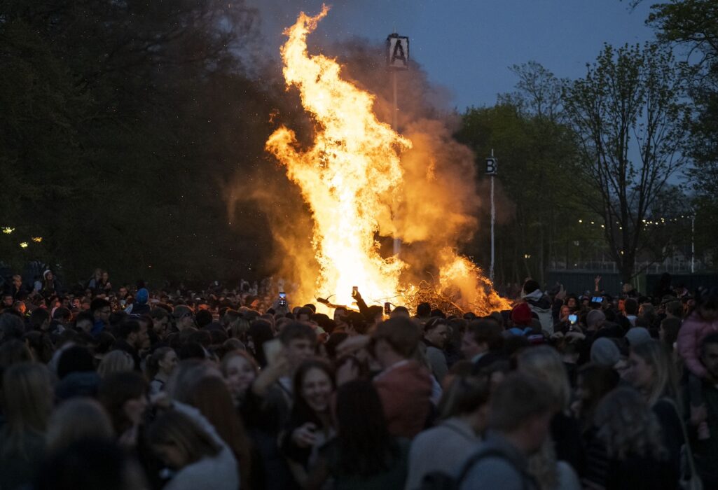 Människor och Majbrasa