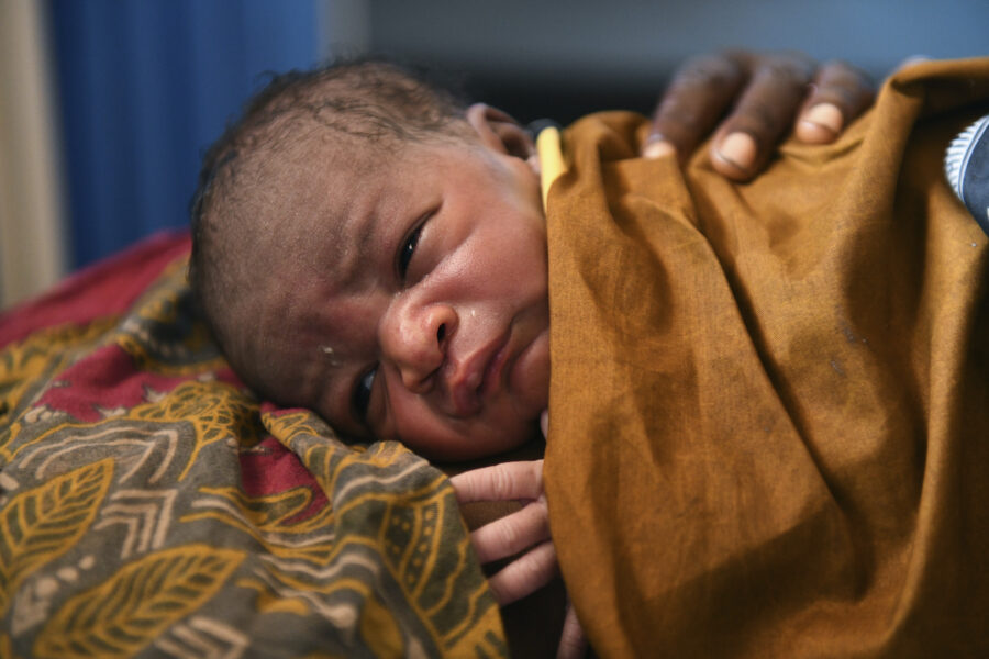 Stora skillnader finns i kvinnors hälsa när det kommer till graviditet och förlossningsvård, visar en ny rapport från UNFPA.