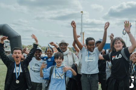barn jublar på järvaveckan
