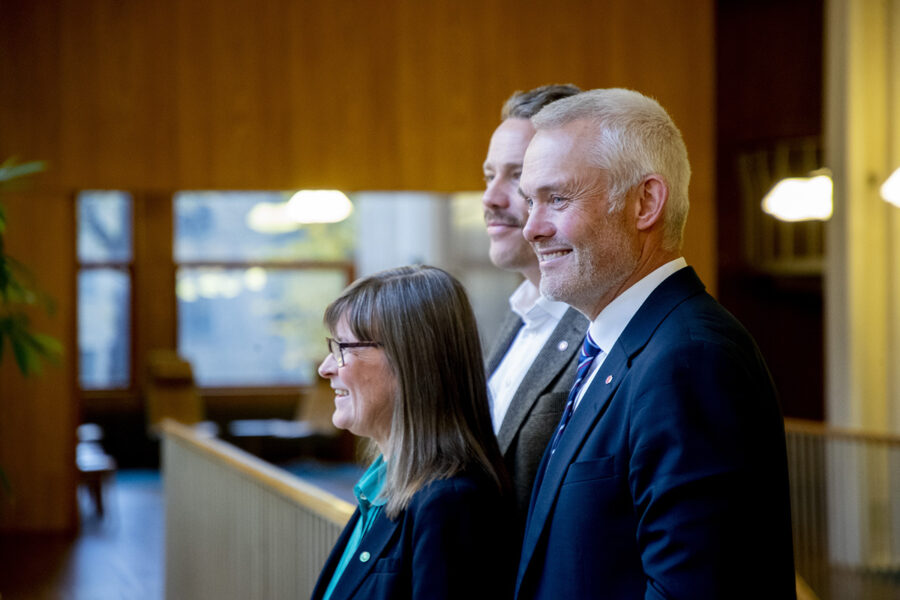 Karin Plejel (MP), Jonas Attenius (S) och Daniel Bernmar (V)