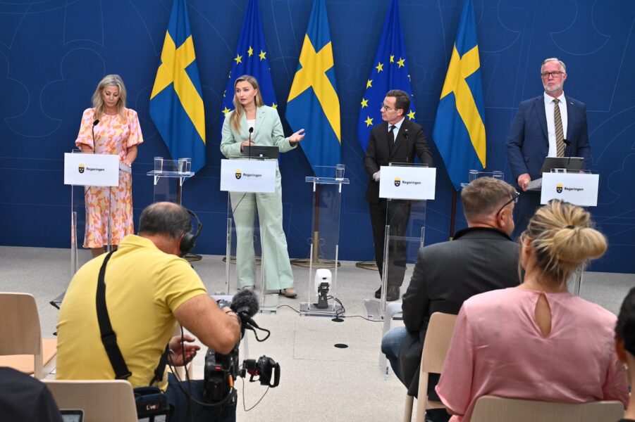 Sverigedemokraternas gruppledare Linda Lindberg, energi- och näringsminister Ebba Busch, statsminister Ulf Kristersson och arbetsmarknads- och integrationsminister Johan Pehrson presenterade några budgetnyheter under tisdagen.