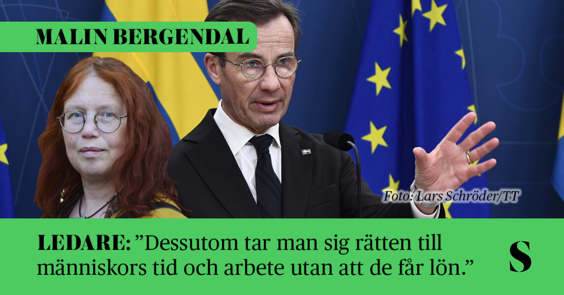 Ulf Kristersson på presskonferens. Skribenten i förgrunden.