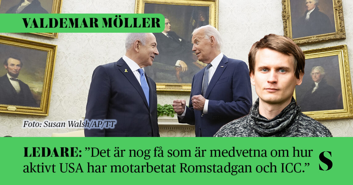 Netanyahu och Biden skakar hand. Skribenten i förgrunden.