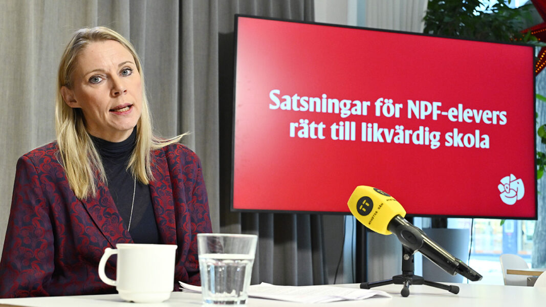 Åsa Westlund skärm med texten Satsningar för NPF-elevers rätt till likvärdig skola