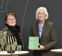 Utredare Inga-Maj Andersson och sjukvårdsminister Acko Ankarberg Johansson.