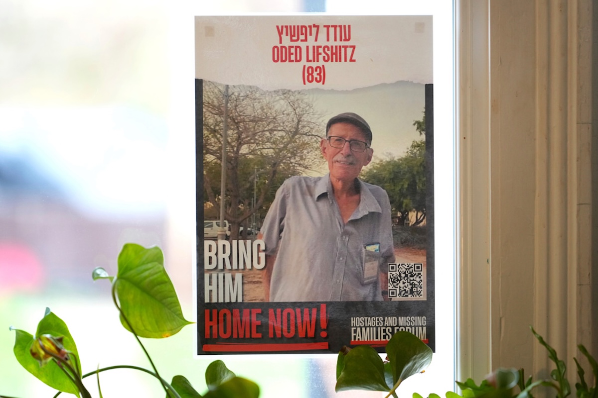 Fredsaktivist bland kropparna Hamas överlämnade - Syre