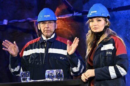 LKABs vd och koncernchef Jan Moström och energi- och näringsminister Ebba Busch (KD).