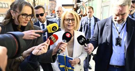 Finansminister på budgetpromenad.