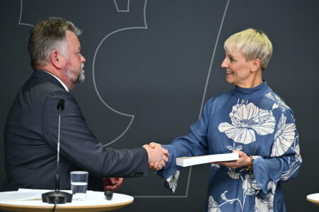 Tenje tar emot utrdening