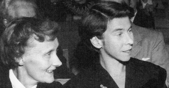 Barnboksförfattarna Astrid Lindgren och Tove Jansson.