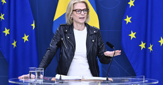 Finansministern i skinnpaj.