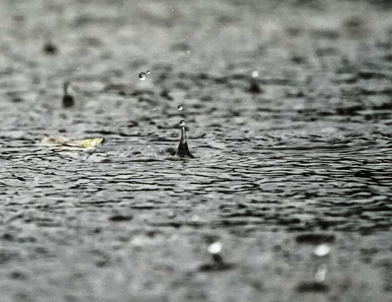 Flera delar av landet hotas av vattenbrist i sommar.