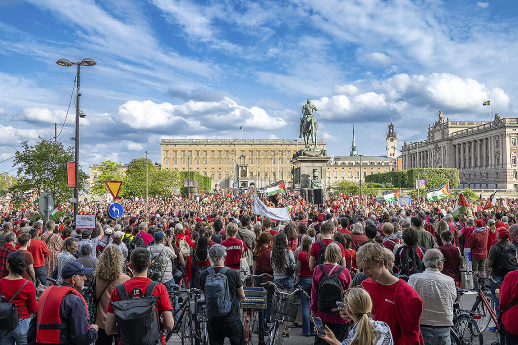 I går samlades 30 organisationer med krav på att Sveriges regering agerar för Gaza.