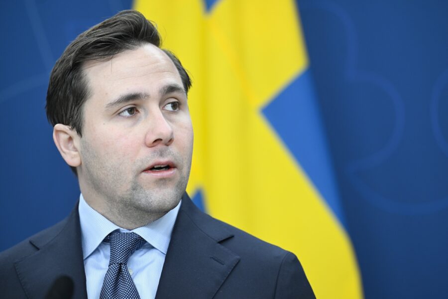 Benjamin Dousa.