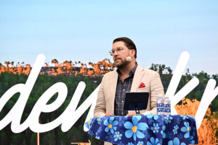 Sverigedemokraternas partiledare Jimmie Åkesson (SD) talar under politikerveckan i Almedalen.