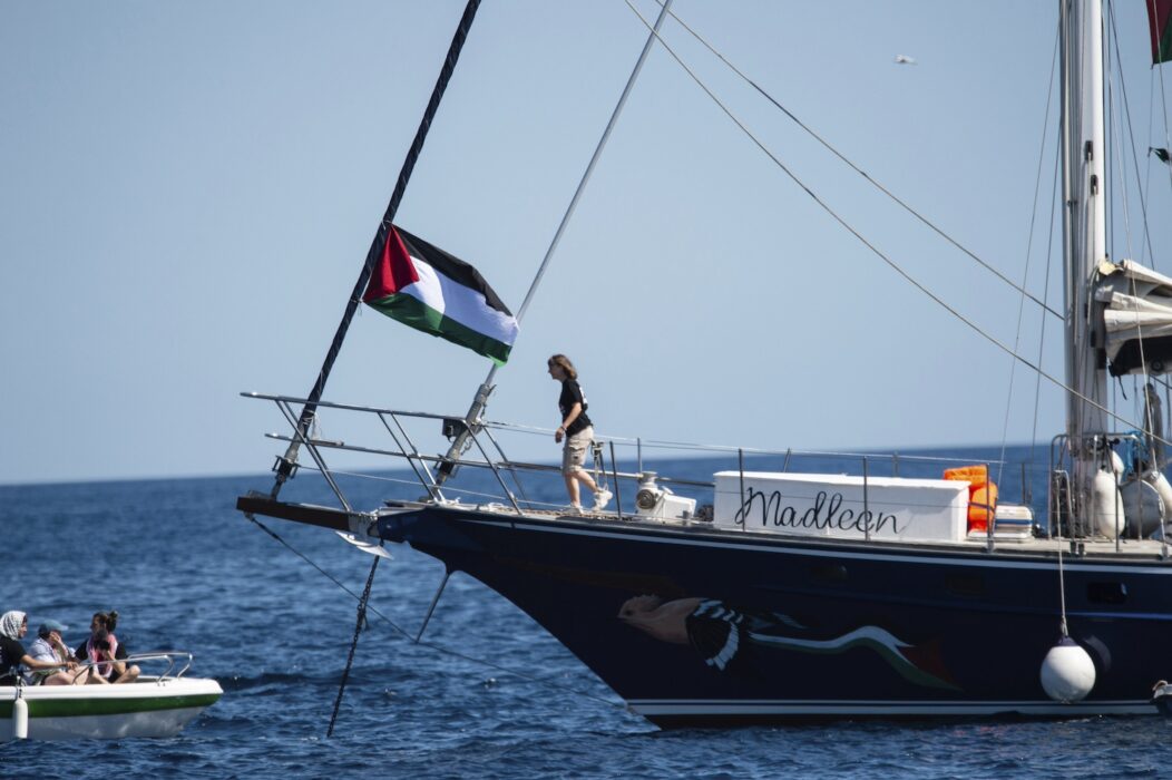 Greta Thunberg ombord på Madleen.