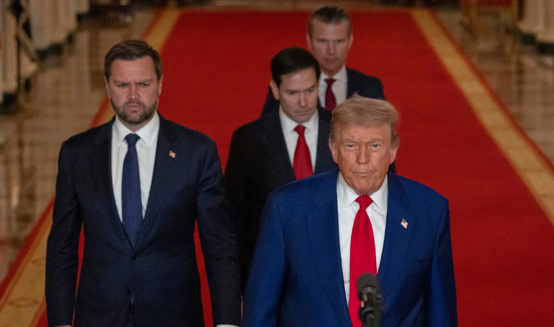 President Donald Trump, med vicepresident JD Vance, utrikesminister Marco Rubio och försvarsminister Pete Hegseth