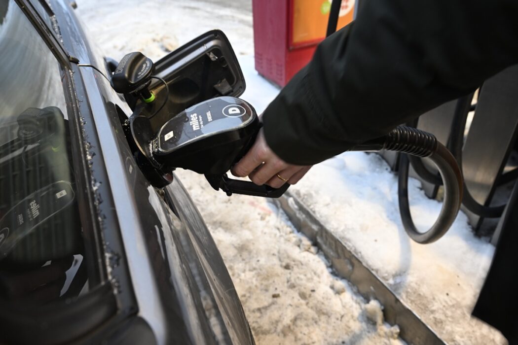 Naturvårdsverket uppger att utsläppsökningen från vägtransporter och arbetsmaskiner är större än vad man tidigare bedömt, vilket främst beror på att reduktionsplikten sänktes i januari 2024.