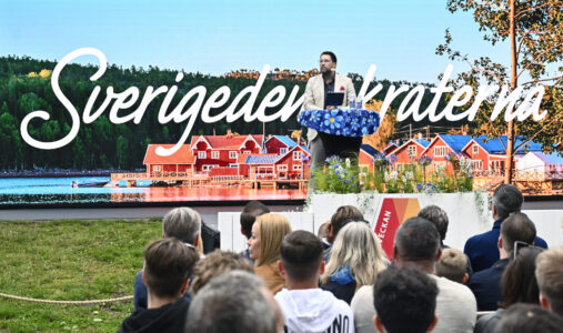 Jimmie Åkesson håller tal i Almedalen.