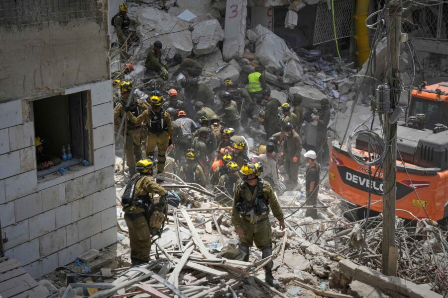 Bombat bostadshus israel