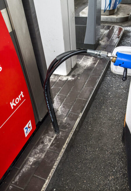 Tankning av biogas.