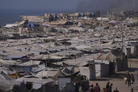 Tältläger med palestinska flyktingar i Gaza stad.