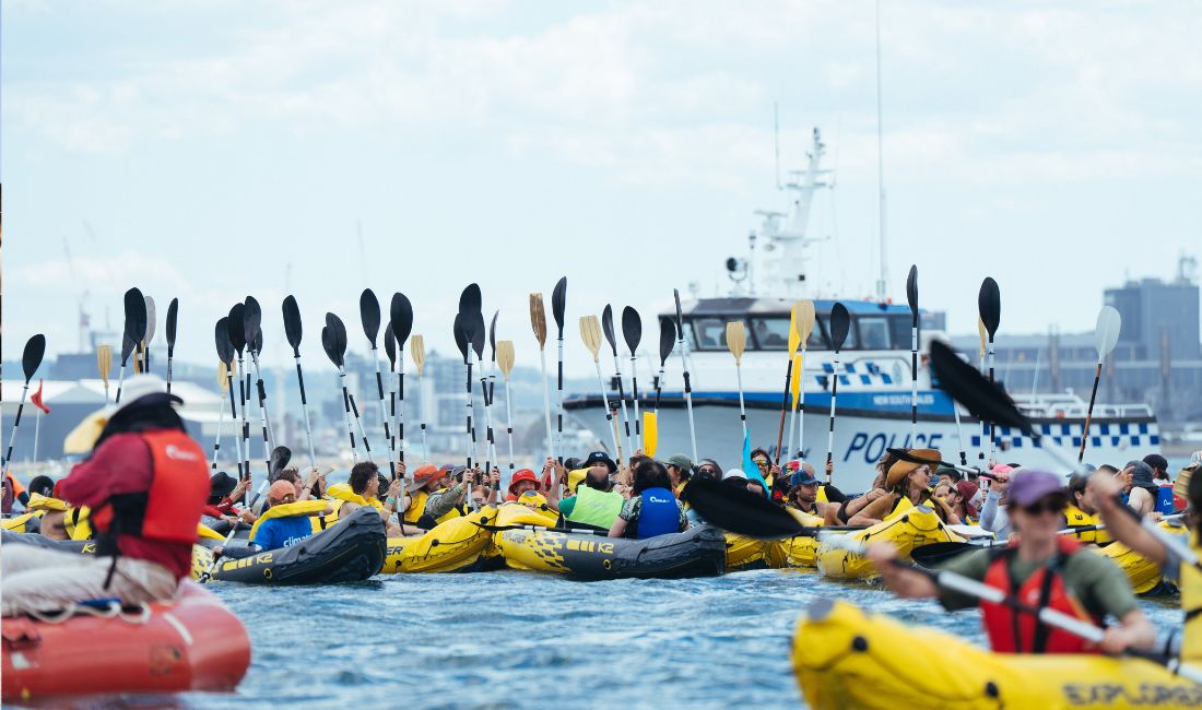 Klimataktivister i Australien protesterar mot koltransporter.
