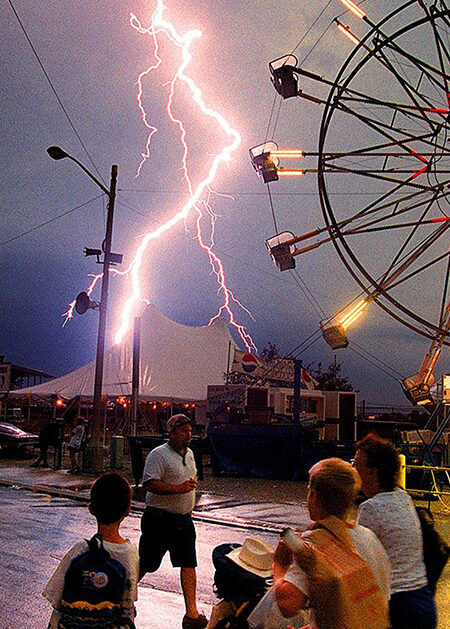 En blixt på en marknad.