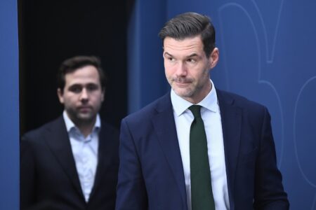 Migrationsminister Johan Forssell och bistånds- och utrikeshandelsminister Benjamin Dousa.