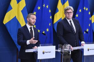 Henrik Vinge (SD) och Gunnar Strömmer (M).