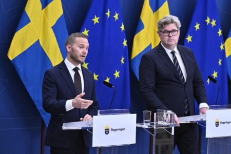 Henrik Vinge (SD) och Gunnar Strömmer (M).