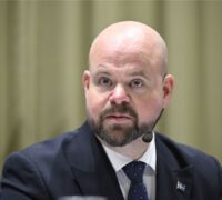 Peter Kullgren (Kd), Sveriges lantbruksminister.