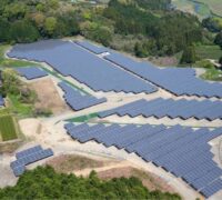 Solcellsanläggning i Japan.