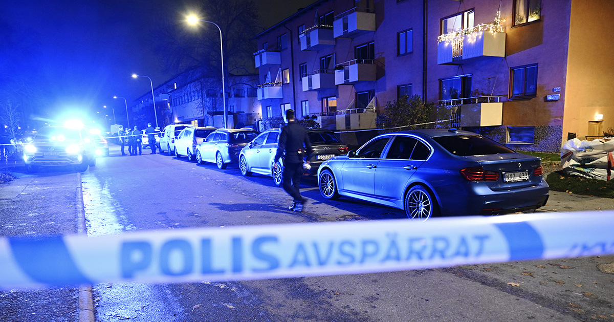 ”I de stämningar som råder nu ska ont med ont fördrivas, även om sakkunskapen säger att det inte fungerar. Även om det gör saken värre.”