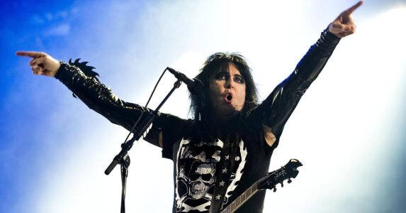 En artist som uppträder.