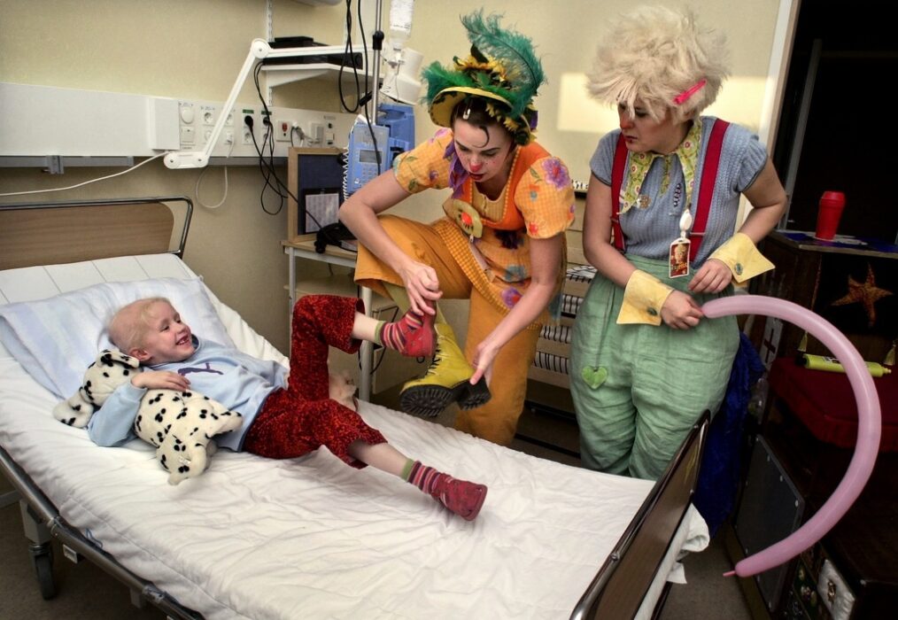 Sjukhusclownerna tas bort från Drottning Silvias barnsjukhus i Göteborg, efter beslut av Sahlgrenskas områdesledning.