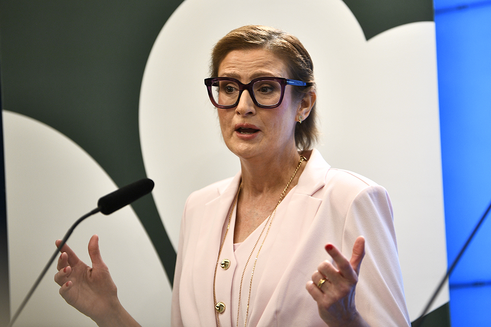 Birgitta Ohlsson återvänder till politiken och kandiderar för Centerpartiet i valet.