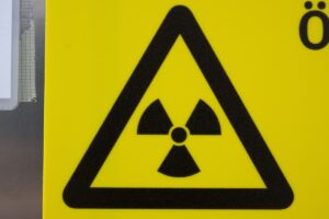 varningsskylt för radioaktivitet