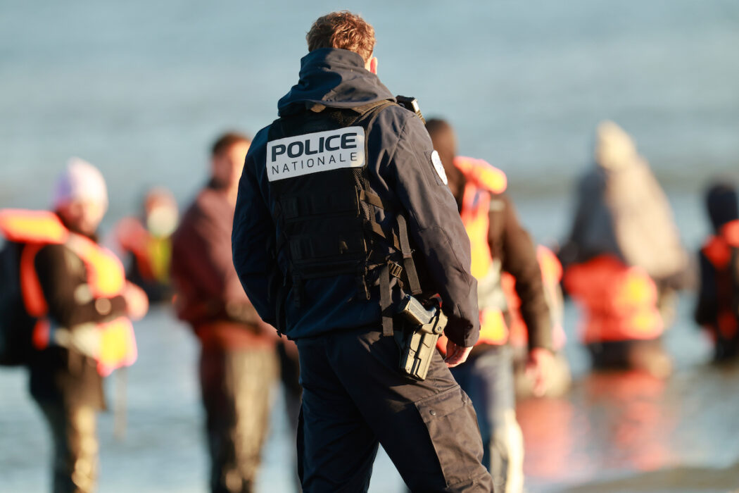 Många människor som har hjälpt flyktingar har åtalats i EU, där flera medlemsländers lagstiftning blir allt hårdare kring migration.