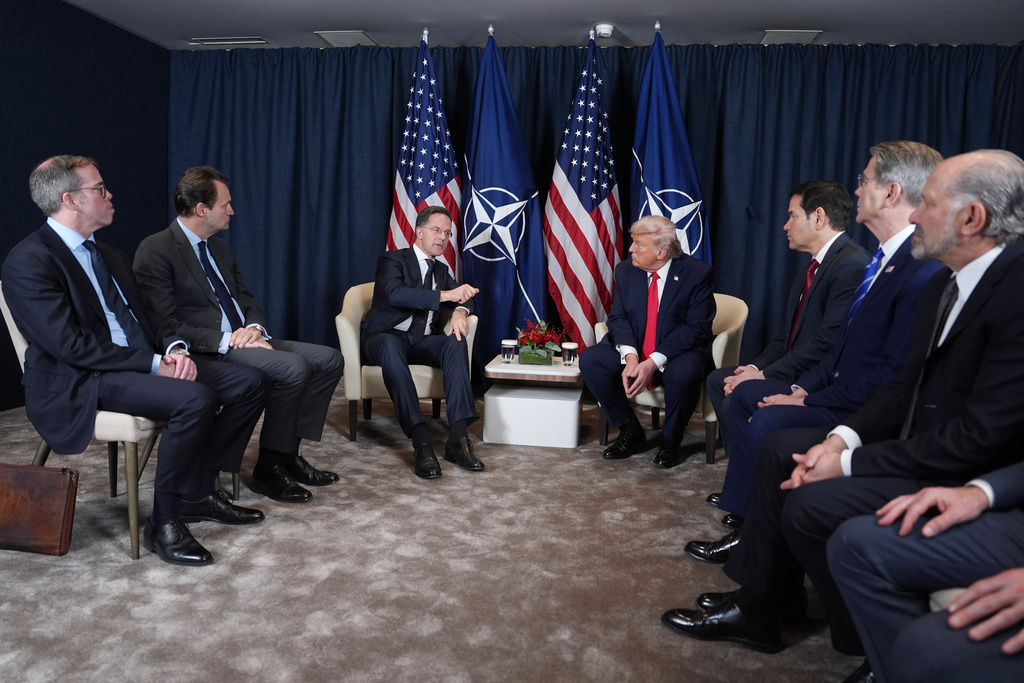 Stödet för Sveriges medlemskap i Nato ligger kvar på en hög nivå, enligt SCB:s senaste partisympatiundersökning.